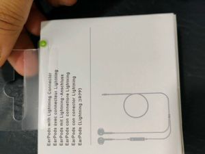 Apple EarPods Lighting Connector