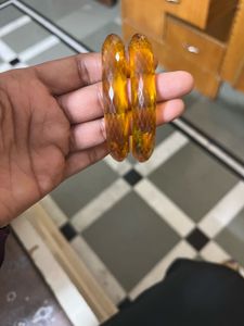 Stylish Amber Bangle Set