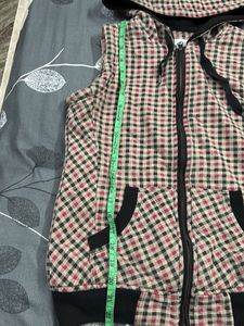 Checked Sleeveless Jacket