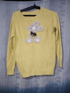 Cute Yellow Sweater with Applique