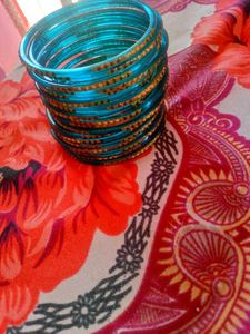 Lady Glass Bangle