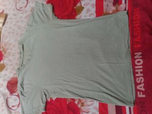 3 Girls T-shirt 👕