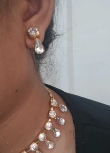 Sparkling Crystal Choker With Earings