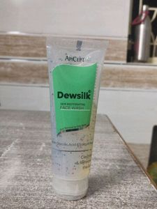 New Facewash For Men And Women Both