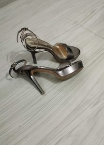 women heel