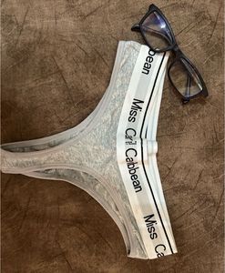 ᥫ᭡ Miss Caribbean Thong