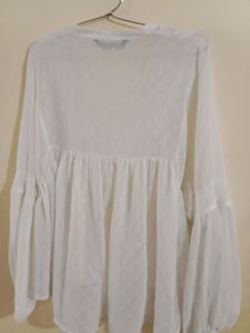 ZARA Sheer White Flowy Top Size M/L2