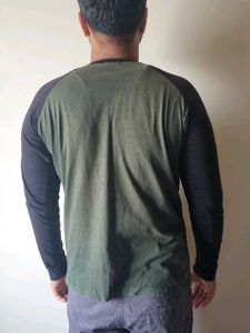 Full Sleeves Tshirt Green And Black Size L