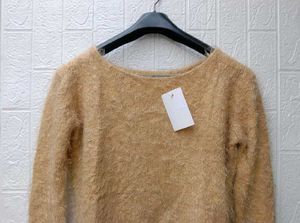 New With Tag korean Cute Pullover Knit