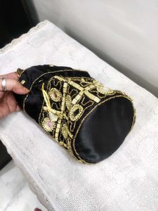 Clutches 👉Mirror Embellished Drawstring Pouch Bag