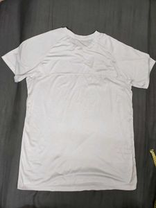 Columbia White T-Shirt🇰🇷🇰🇷🇰🇷