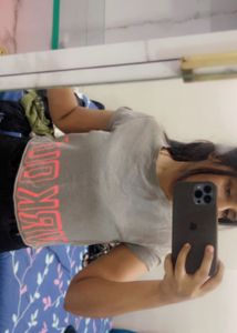 Workout Graphic Crop Top