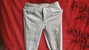 Ripped White High-Waisted Jeans