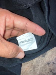 ADIDAS T-SHIRT