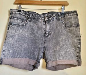 BOGO🎁Buy One Get 1 Free🎁Grey Denim Shorts