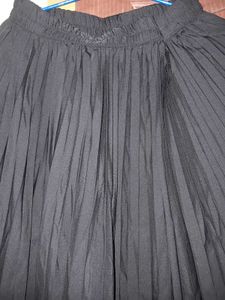 Black Pleated Midi Skirt