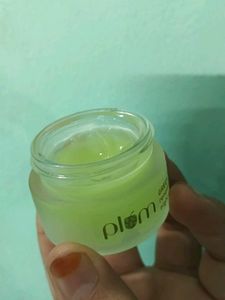 plum green tea and miniso Black Eyeliner