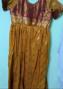 Elegant Ethnic gown with lining