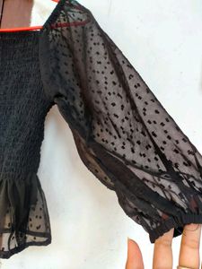 😍🖤🌸Trending Black Full Sleeves Top...