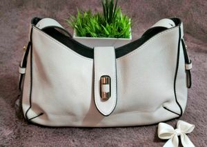 Twist Lock Shoulder Bag