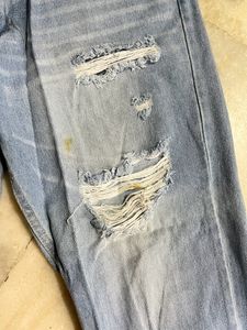Ripped boyfriend fit denim