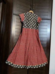 Women Red Cotton Printed Half Sleeve Kurta