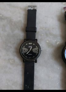 Combo Of 4 Watch 🤗 Offer Me