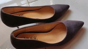 Women Taupe Solid Pumps Heels Size39..