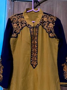 Pakistani style Straight Handwork Kurtas Women