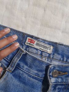 Flared Ripped Style