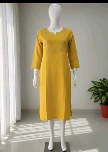 Mustard Yellow Embroidered Kurta(L)