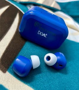 Boat Earphones