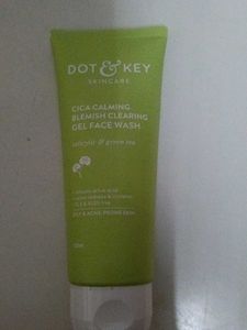 Dot &amp; Key CICA Calming Face Wash