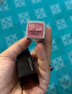Maybelline lipstick- Nude nuance