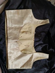 Sleeveless Blouse With Sequence Work