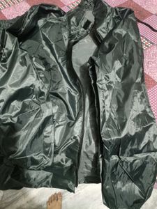 RAIN COAT
