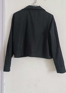 Zara Cropped Black Button-Down