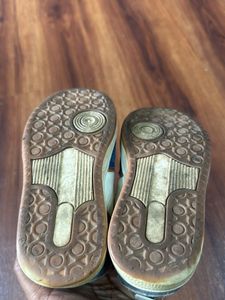 Fame forever shoes for 1-3yrs old boy size 25