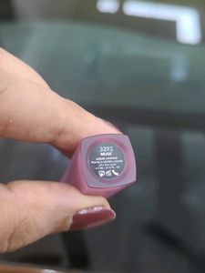 Huda Beauty Liquid Matte Lipstick