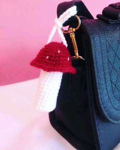 Limited offer! Mushroom lipbalm holder - 1 cover