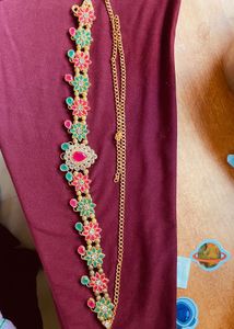 traditional hip chain