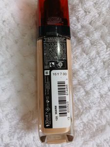 L&#39;Oreal Foundation &amp; Concealer