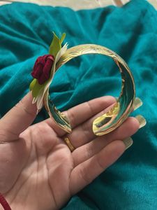 Bangle &amp; Rose Earrings Set