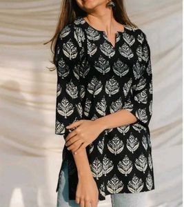 Black & White Leaf Print Short Kurti Top