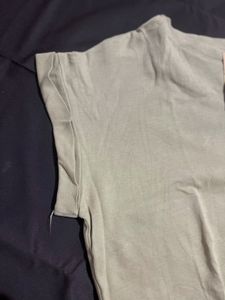 a.7&#39; Olive Green Crew Neck T-Shirt