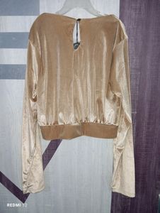 Gorgeous Golden Velvet Crop Top 👌❤