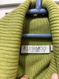 ✈️ Imported Olive Green Turtleneck Sweater ()