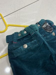 Cute Green Corduroy Pants 👖