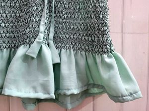 Green Bow Top