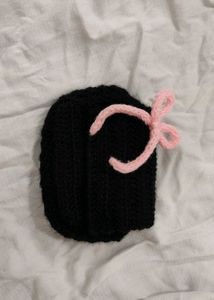Knitted Pouch w/ Bow